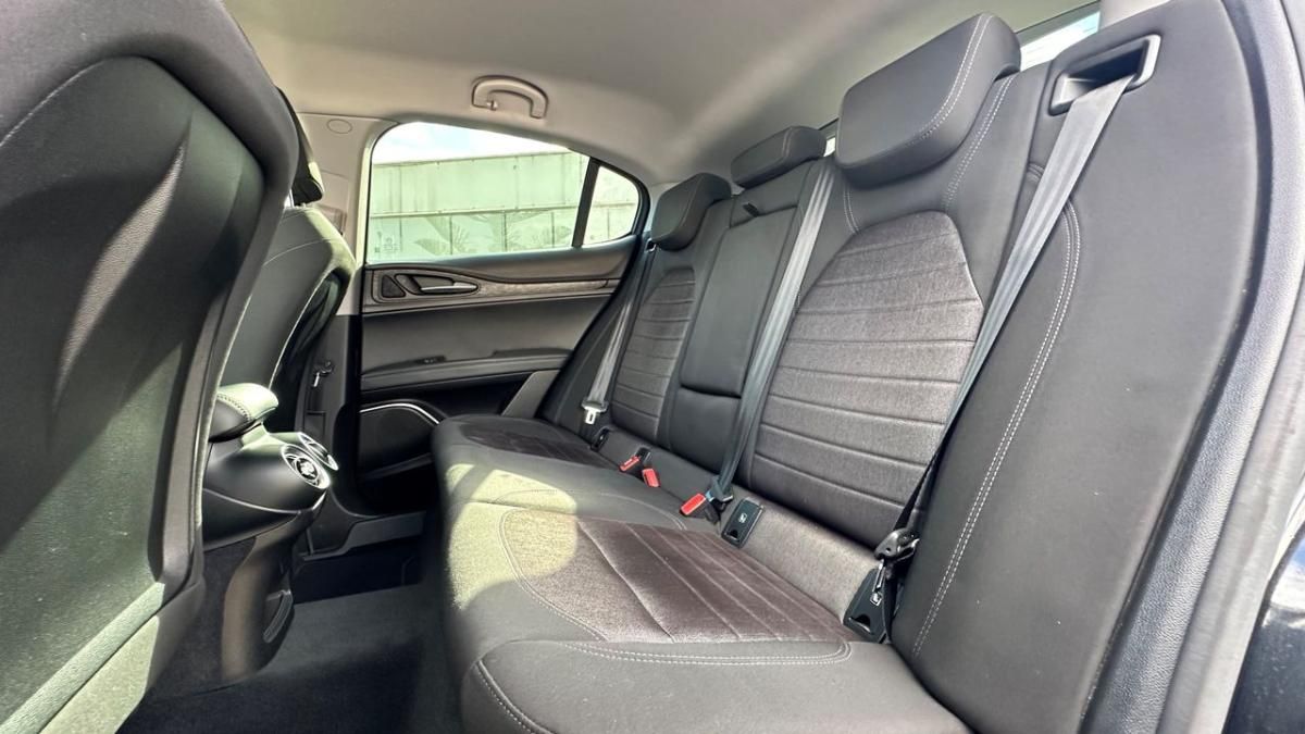 alfa-romeo-stelvio-2021-diesel-2143cc
