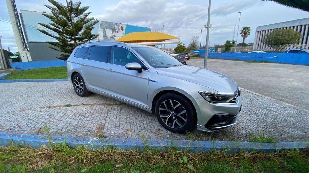 volkswagen-passat-variant-2020-hibrido-a-gasolina-1395cc