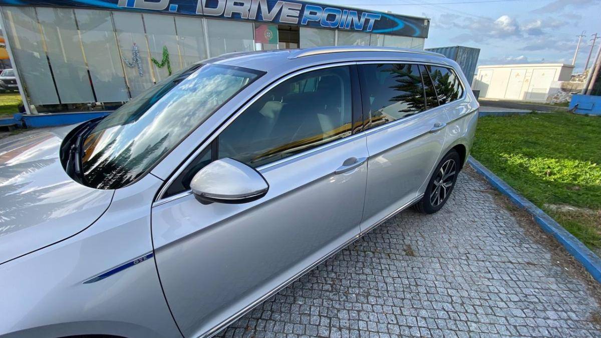 volkswagen-passat-variant-2020-hibrido-a-gasolina-1395cc