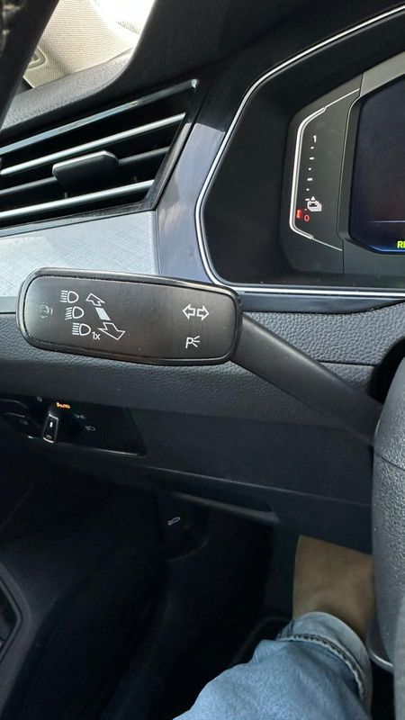 volkswagen-passat-variant-2020-hibrido-a-gasolina-1395cc