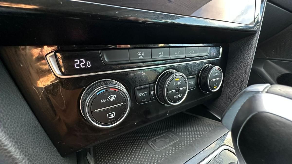 volkswagen-passat-variant-2020-hibrido-a-gasolina-1395cc