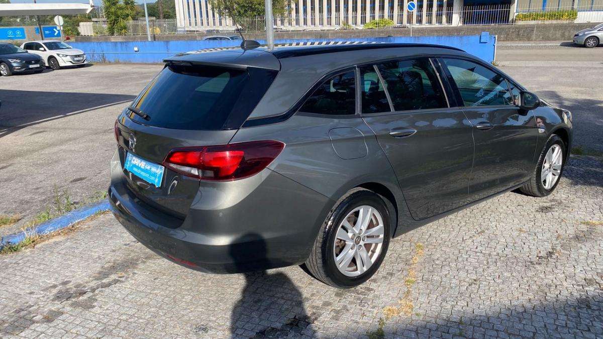 opel-astra-sport-tourer-2020-diesel-1496cc