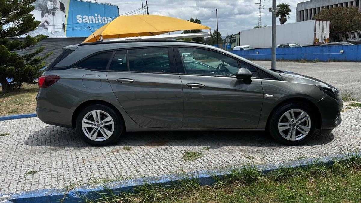 opel-astra-sport-tourer-2020-diesel-1496cc