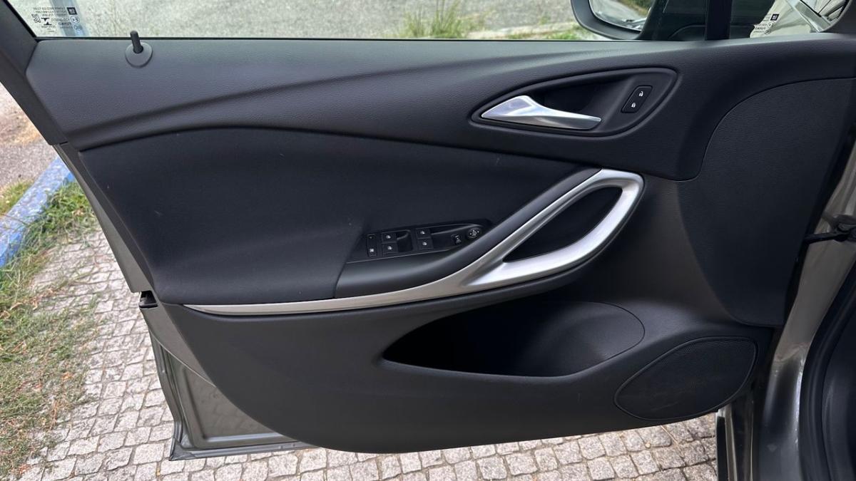 opel-astra-sport-tourer-2020-diesel-1496cc