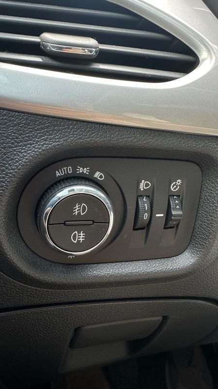 opel-astra-sport-tourer-2020-diesel-1496cc