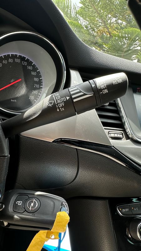 opel-astra-sport-tourer-2020-diesel-1496cc