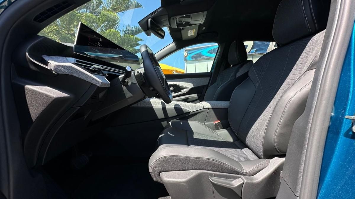 peugeot-e-3008-2024-eletrico-0cc