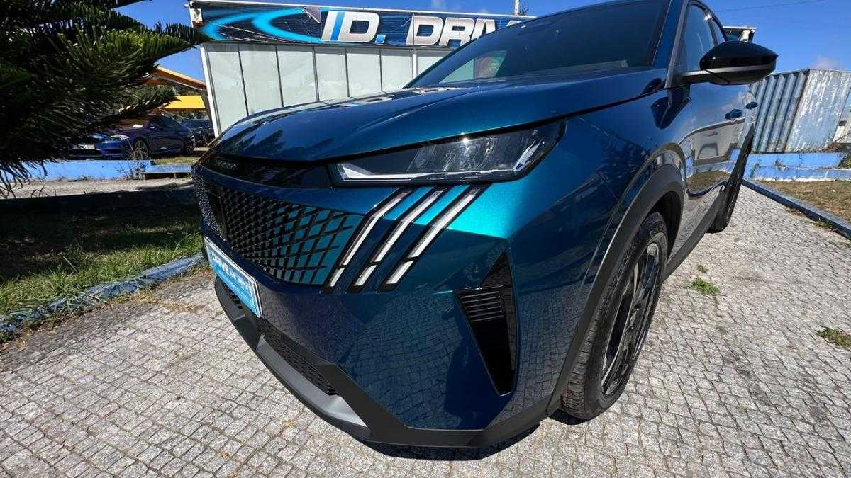 peugeot-e-3008-2024-eletrico-0cc