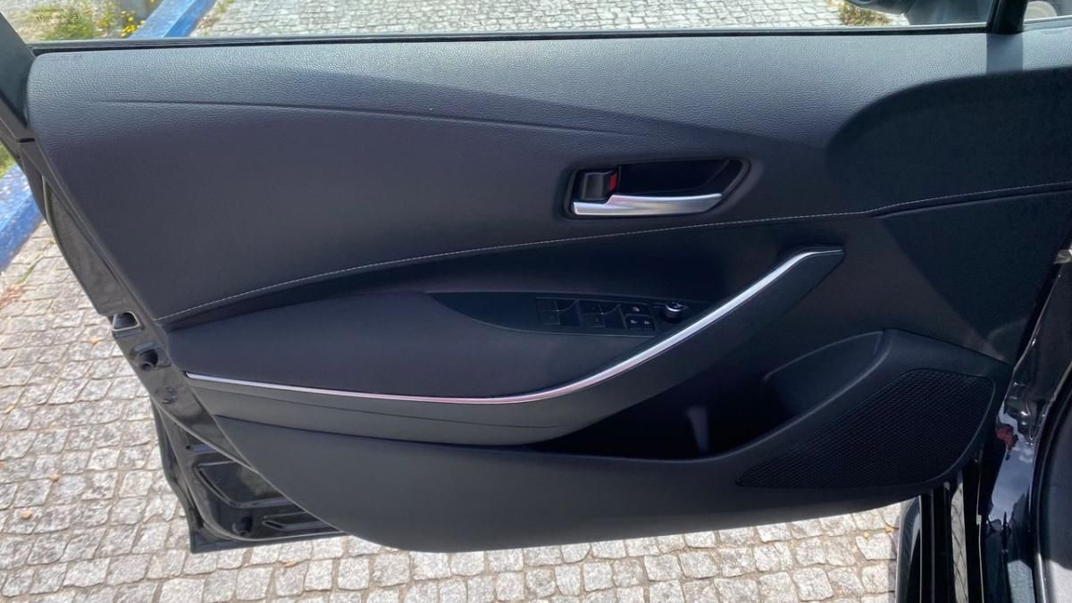toyota-corolla-2021-hibrido-a-gasolina-1798cc