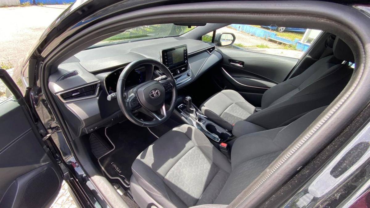 toyota-corolla-2021-hibrido-a-gasolina-1798cc