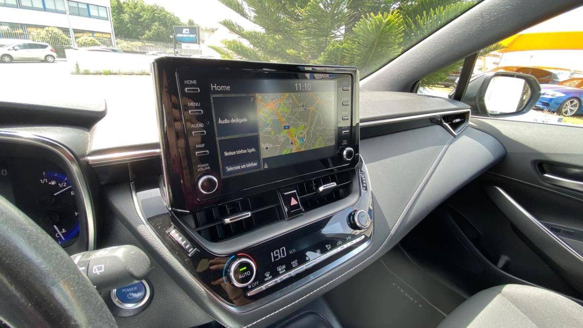 toyota-corolla-2021-hibrido-a-gasolina-1798cc
