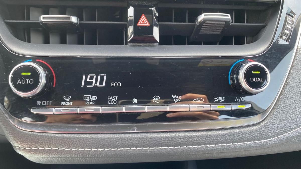 toyota-corolla-2021-hibrido-a-gasolina-1798cc
