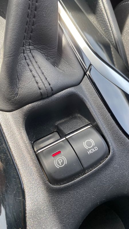 toyota-corolla-2021-hibrido-a-gasolina-1798cc