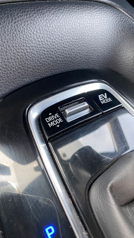 toyota-corolla-2021-hibrido-a-gasolina-1798cc