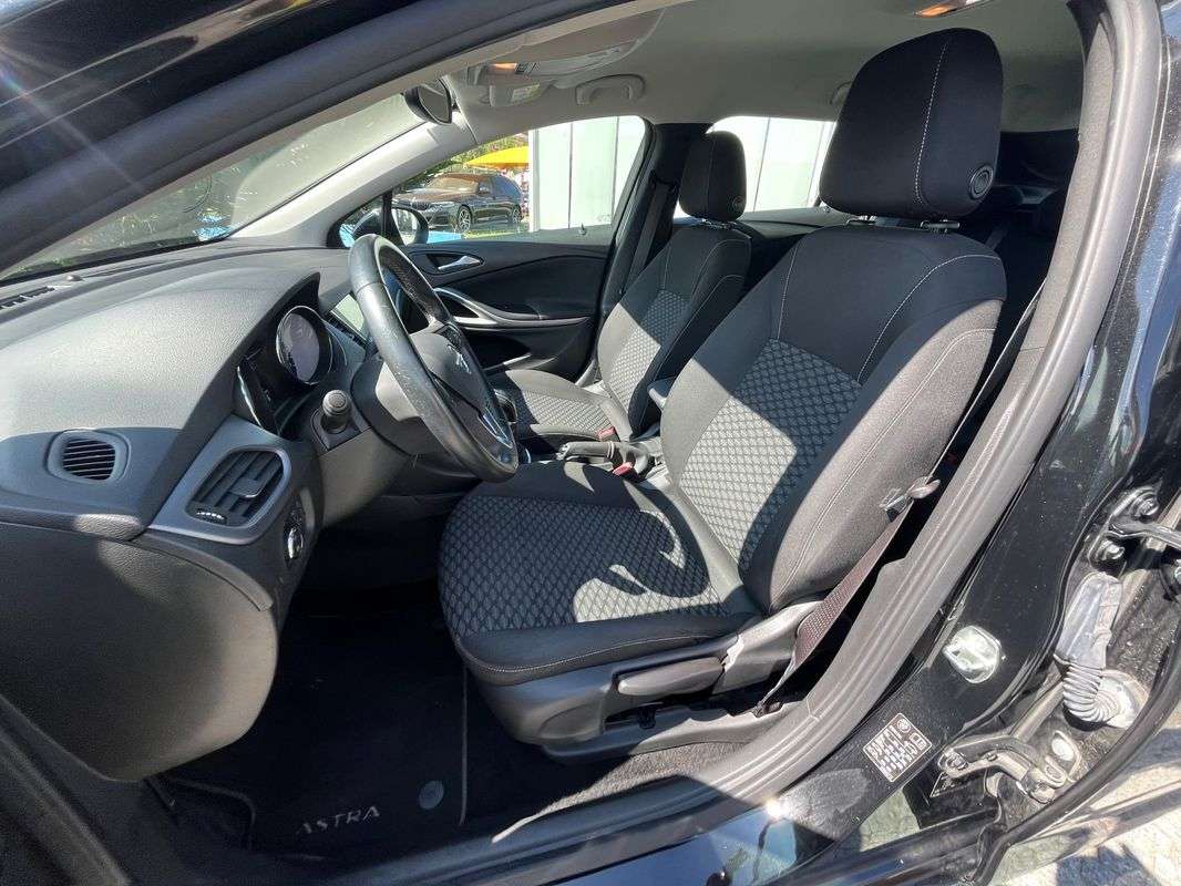 opel-astra-sport-tourer-2020-diesel-1496cc
