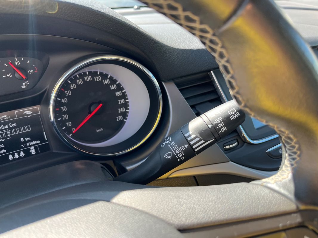 opel-astra-sport-tourer-2020-diesel-1496cc