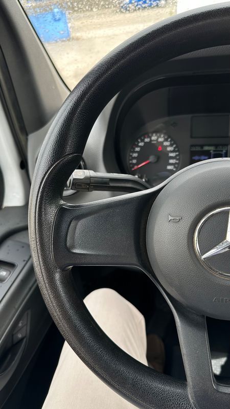 mercedes-benz-sprinter-2022-diesel-1950cc