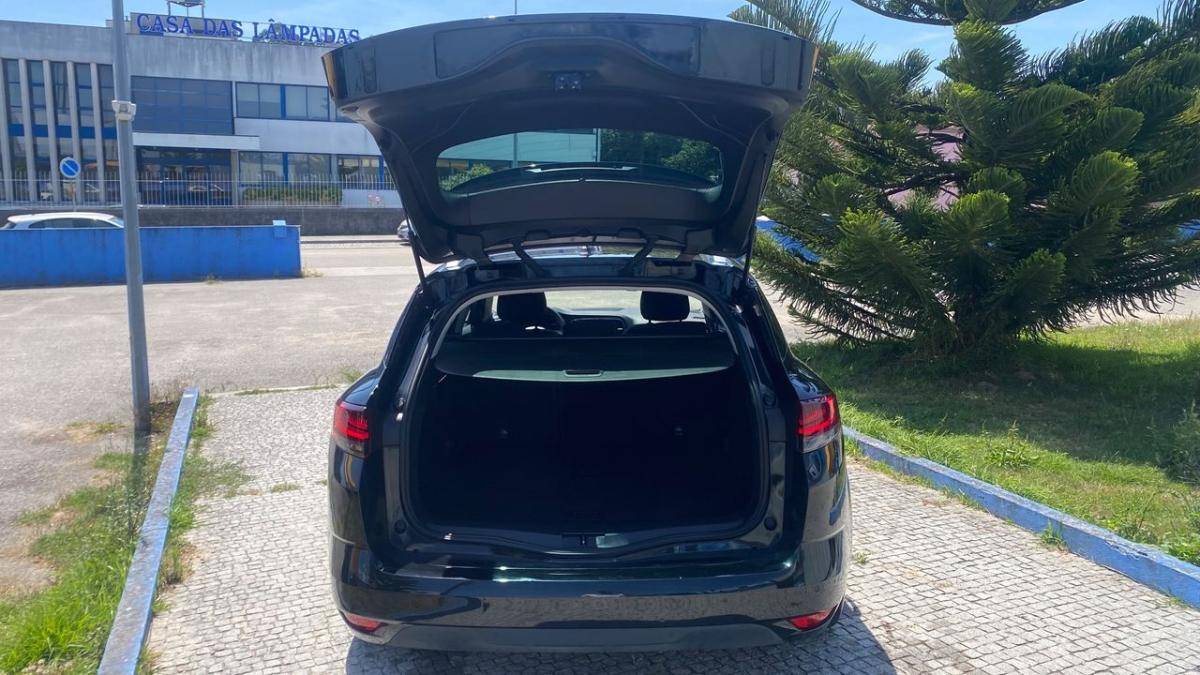 renault-megane-sport-tourer-2022-gasolina-1332cc