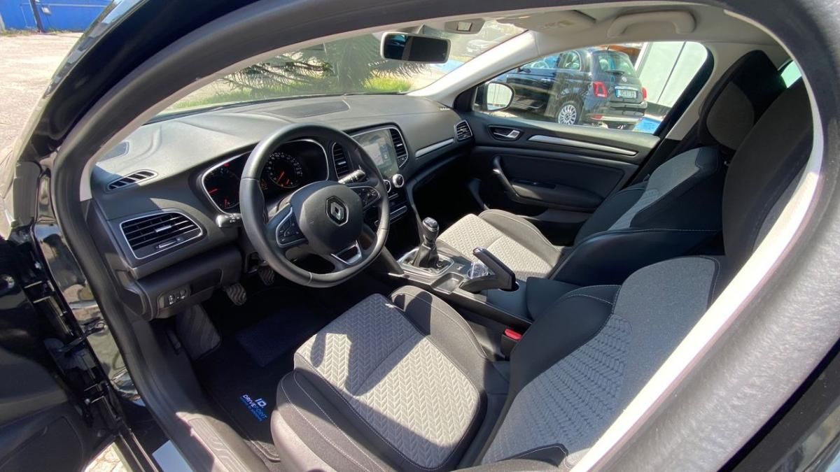 renault-megane-sport-tourer-2022-gasolina-1332cc