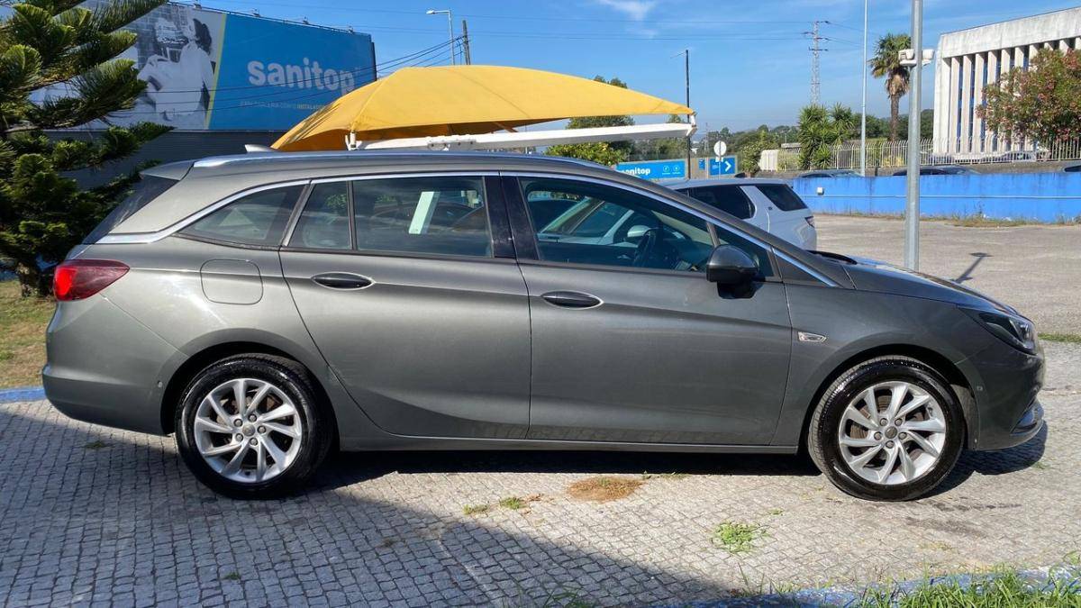 opel-astra-sport-tourer-2018-gasolina-999cc