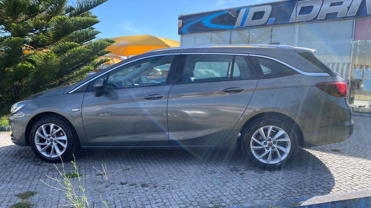 opel-astra-sport-tourer-2018-gasolina-999cc