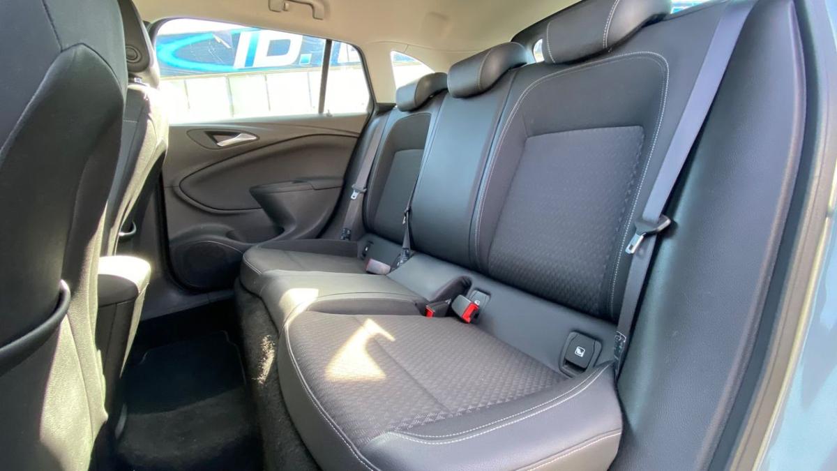 opel-astra-sport-tourer-2018-gasolina-999cc