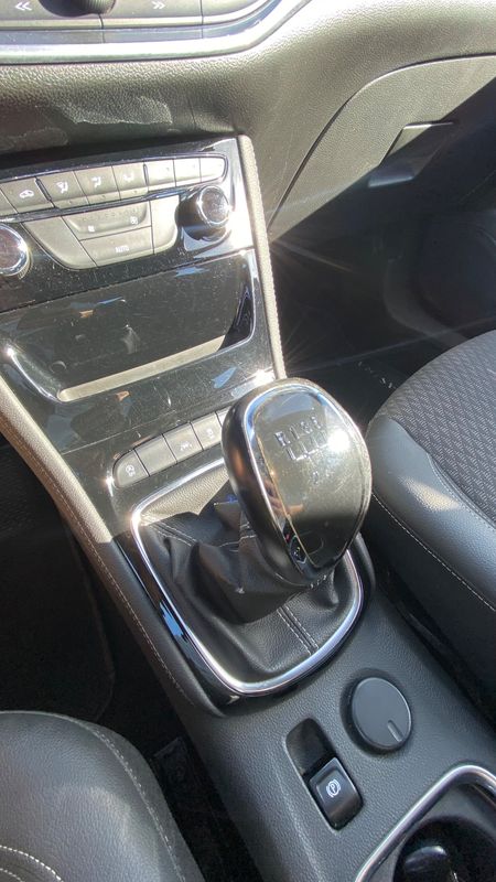 opel-astra-sport-tourer-2018-gasolina-999cc