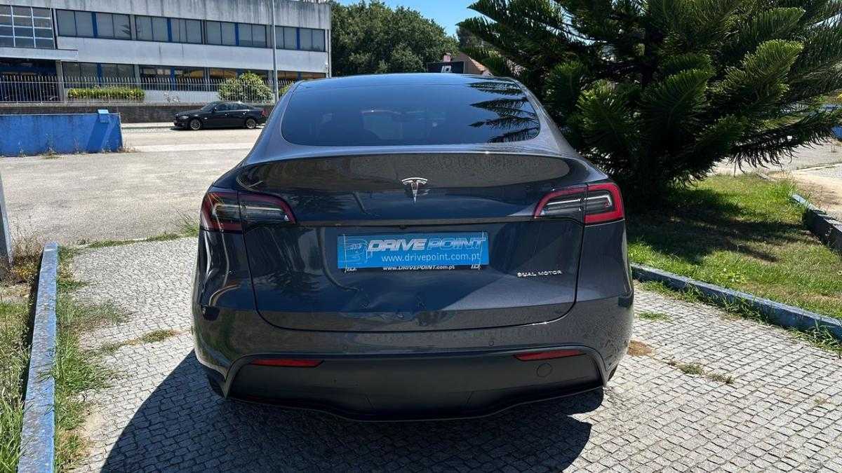tesla-model-y-2022-eletrico-0cc