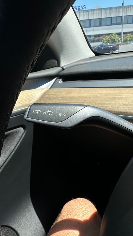 tesla-model-y-2022-eletrico-0cc