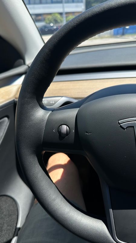 tesla-model-y-2022-eletrico-0cc