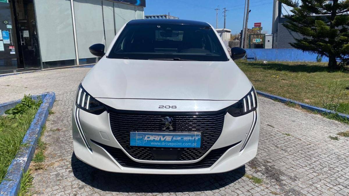 peugeot-208-2022-diesel-1499cc