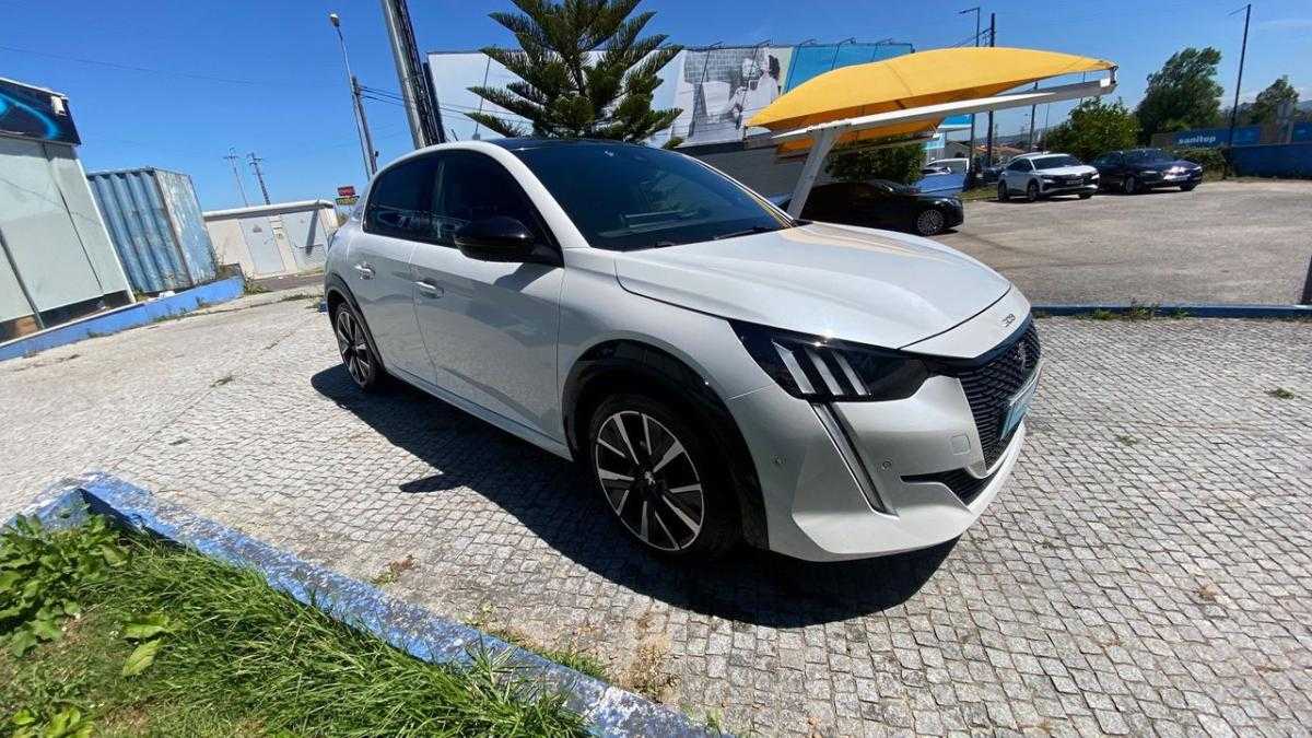 peugeot-208-2022-diesel-1499cc