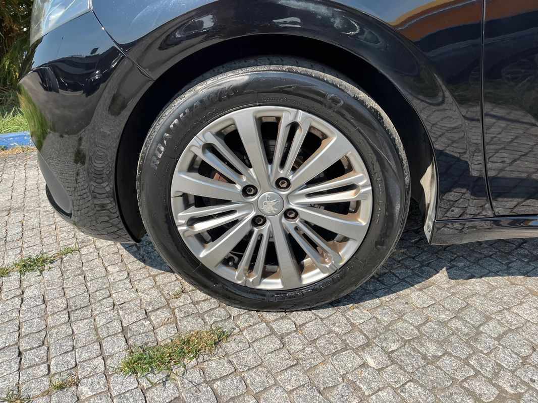 peugeot-208-2019-gasolina-1199cc