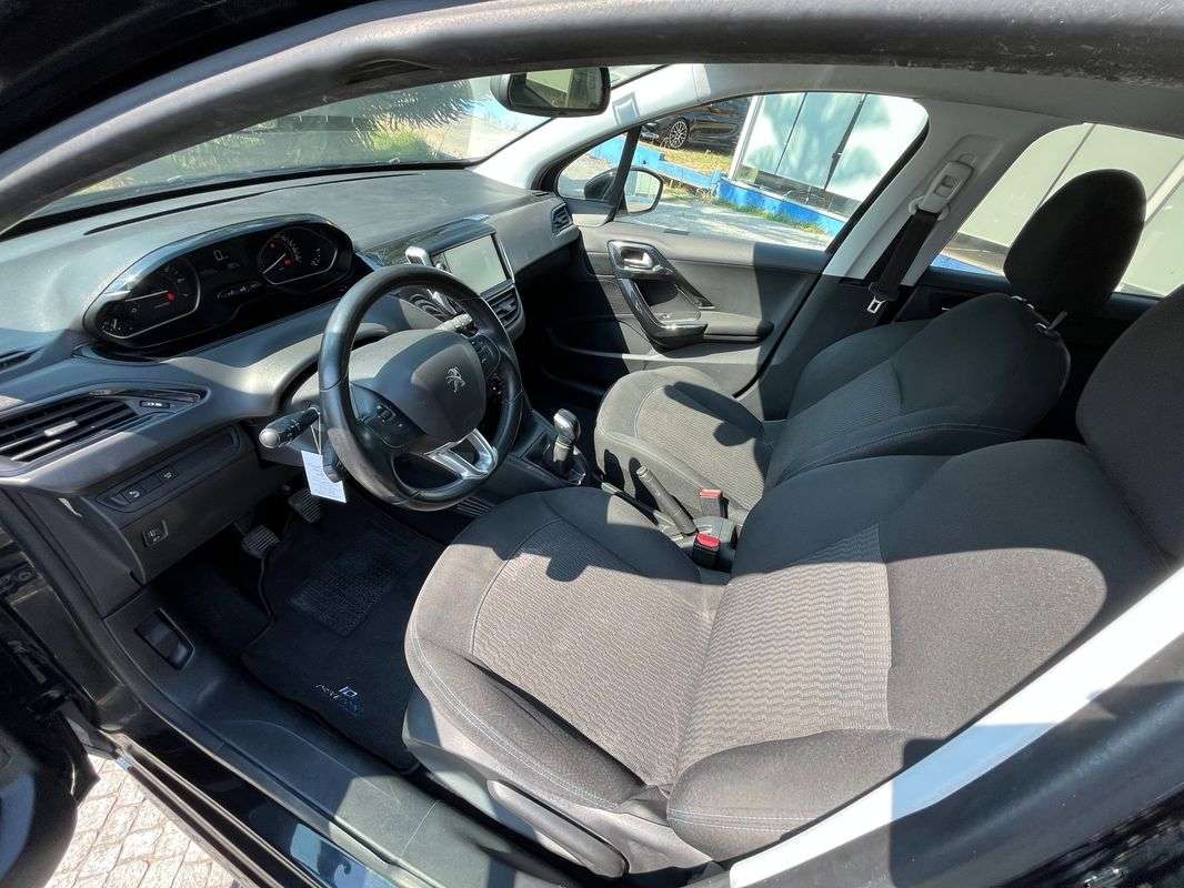 peugeot-208-2019-gasolina-1199cc