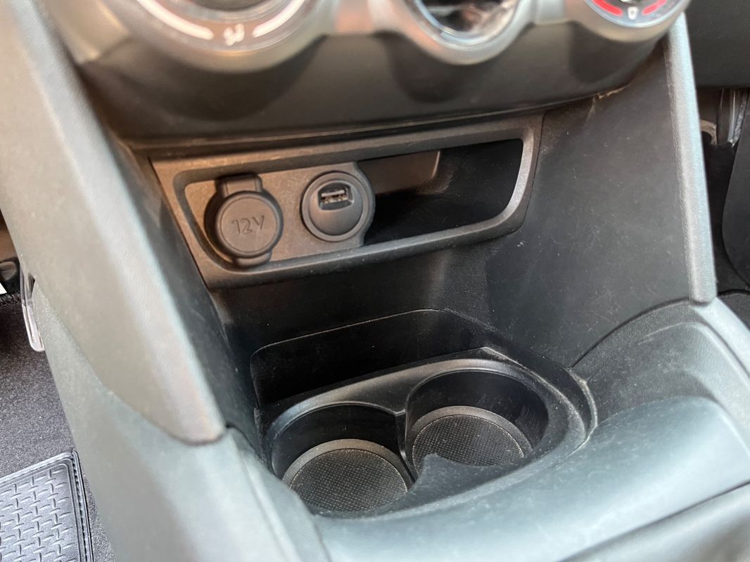 peugeot-208-2019-gasolina-1199cc
