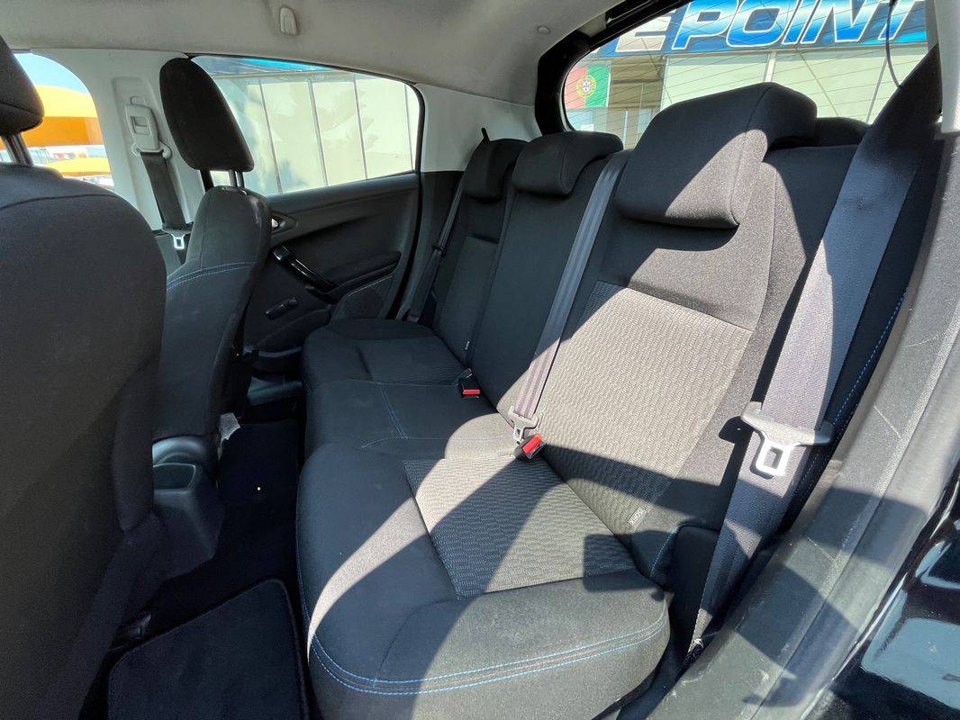 peugeot-208-2019-gasolina-1199cc