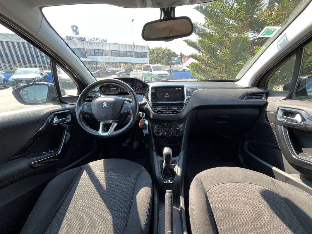 peugeot-208-2019-gasolina-1199cc