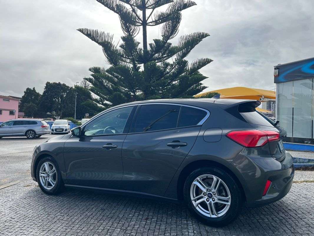 ford-focus-2019-gasolina-998cc