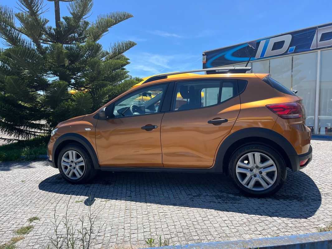 dacia-sandero-2023-gpl-999cc