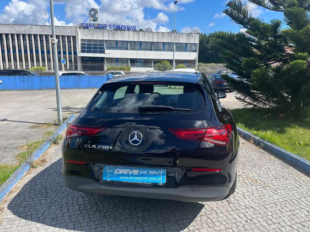 mercedes-benz-cla-2022-hibrido-a-gasolina-1332cc