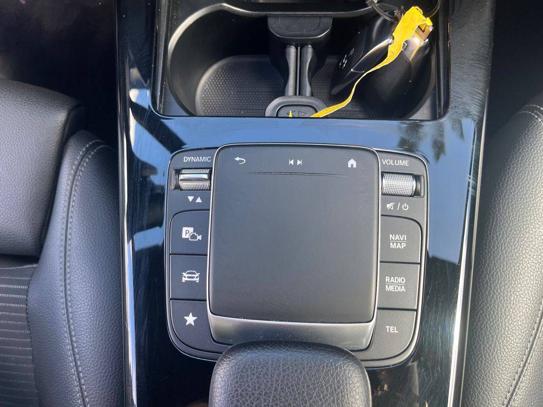 mercedes-benz-cla-2022-hibrido-a-gasolina-1332cc