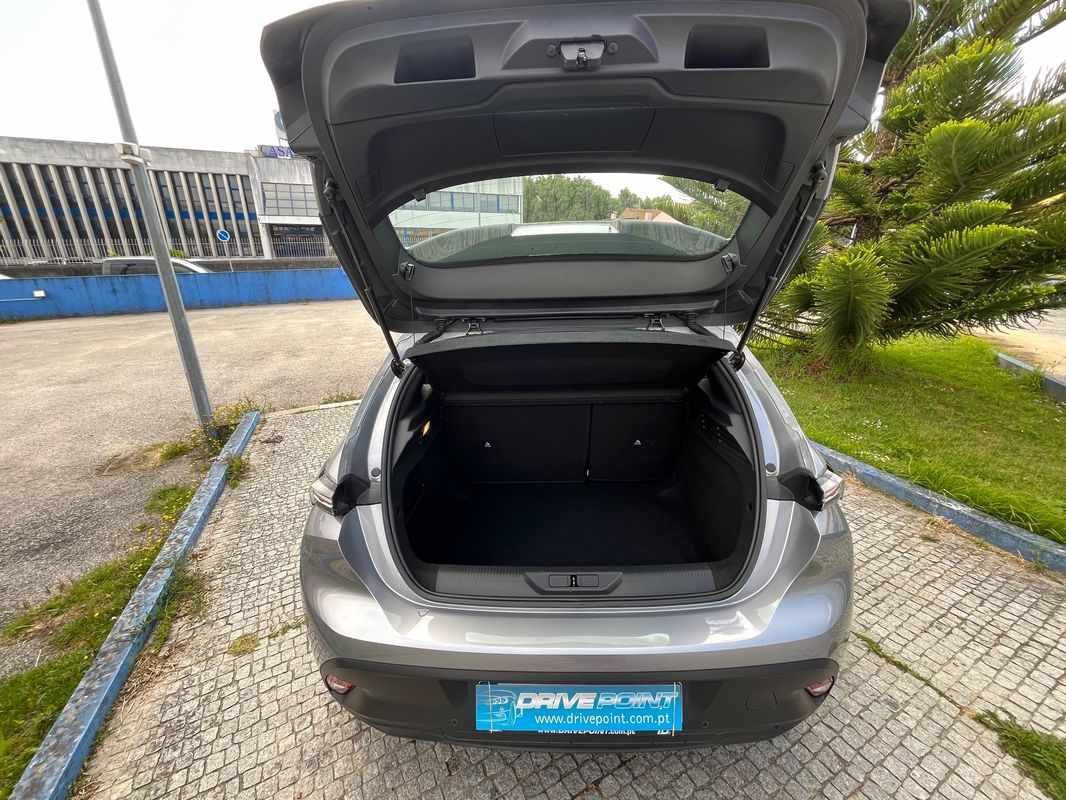 peugeot-308-2022-diesel-1499cc