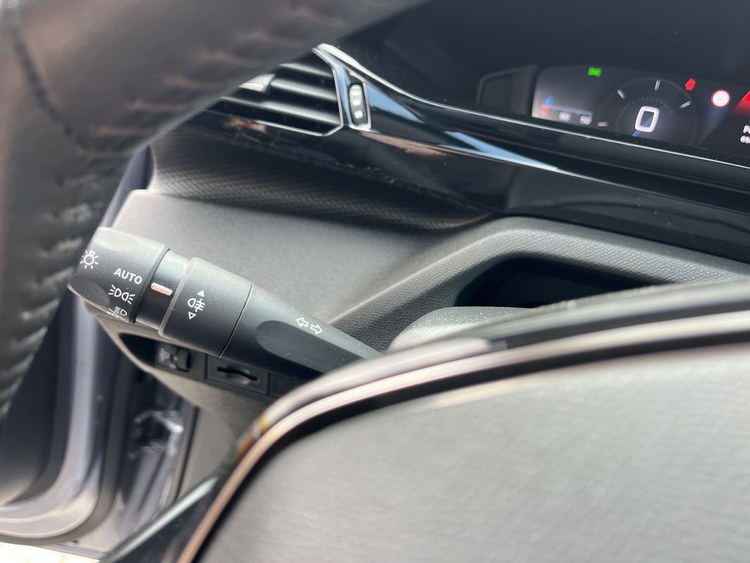 peugeot-308-2022-diesel-1499cc