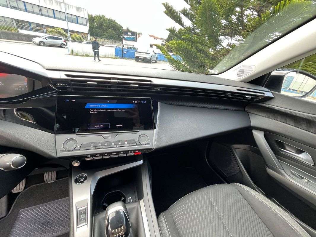 peugeot-308-2022-diesel-1499cc