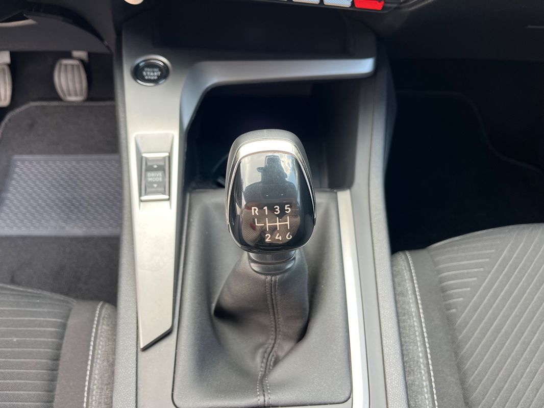 peugeot-308-2022-diesel-1499cc