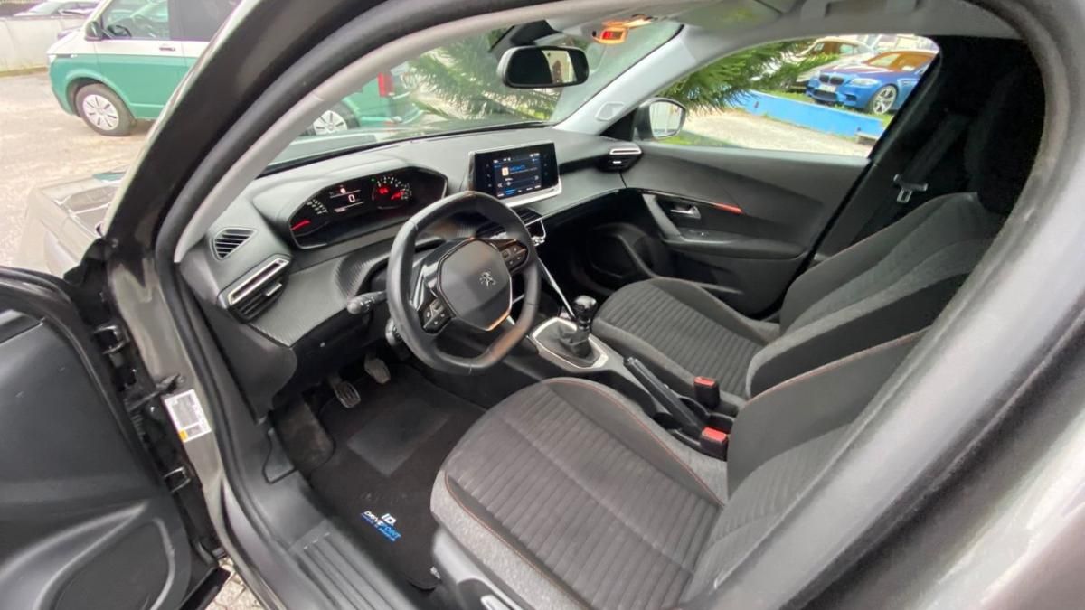 peugeot-2008-2021-diesel-1499cc
