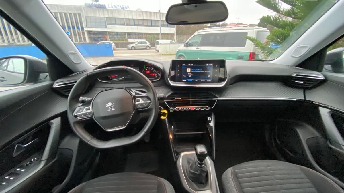 peugeot-2008-2021-diesel-1499cc