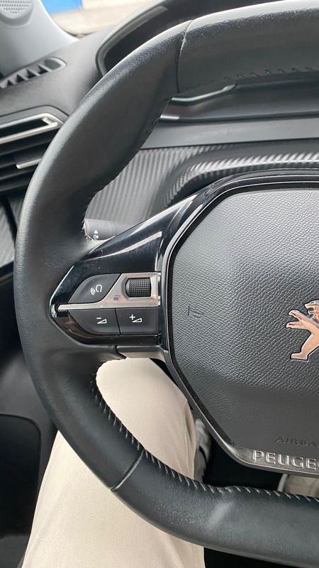 peugeot-2008-2021-diesel-1499cc