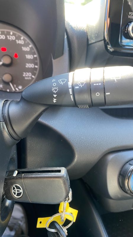 toyota-yaris-2021-gasolina-998cc