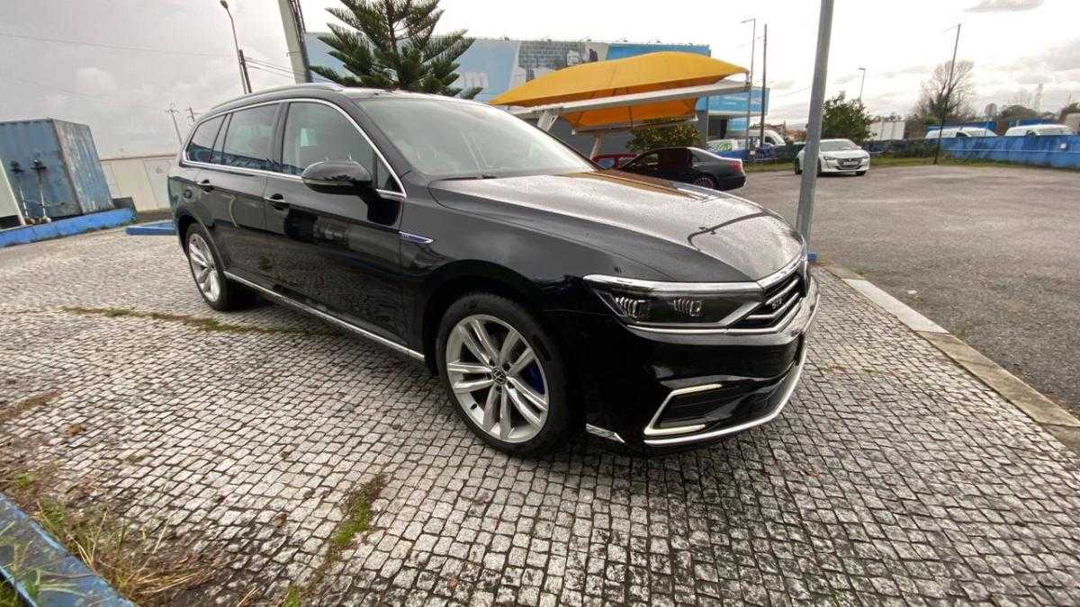 volkswagen-passat-variant-2021-hibrido-a-gasolina-1395cc